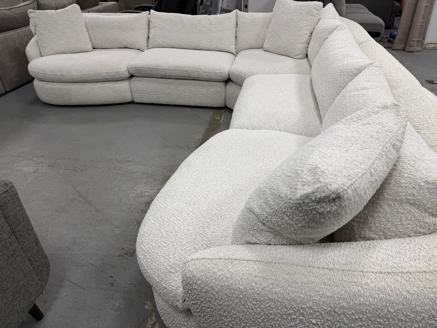 White Cloud Style Sectional