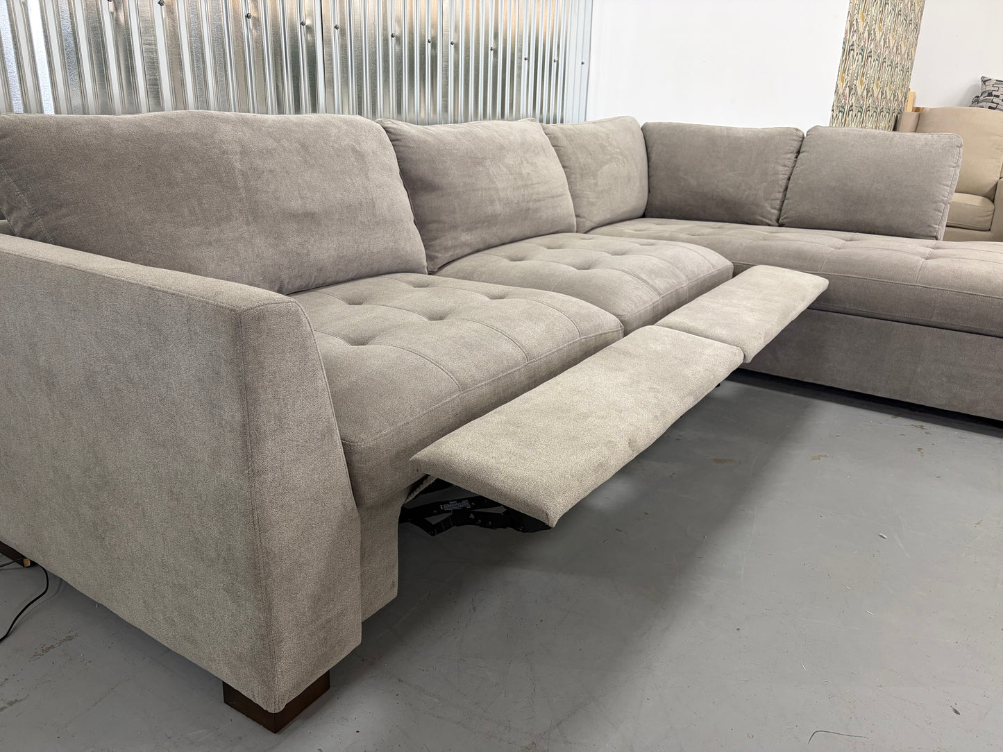 Power Footrest Sectional
