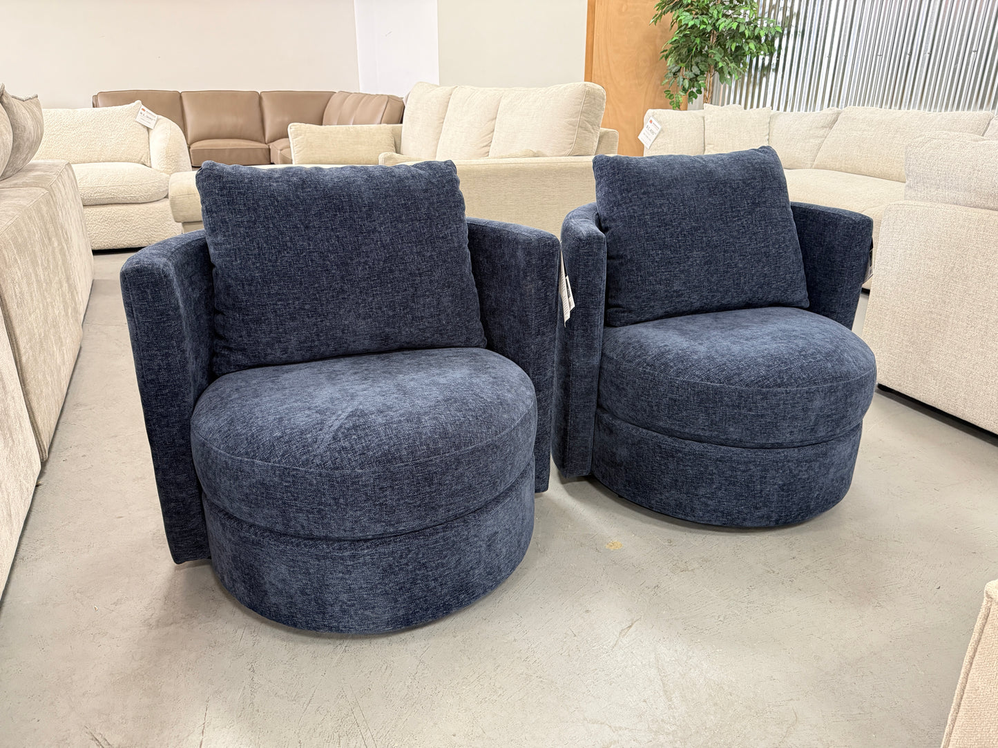 Small Swivel Chair Set